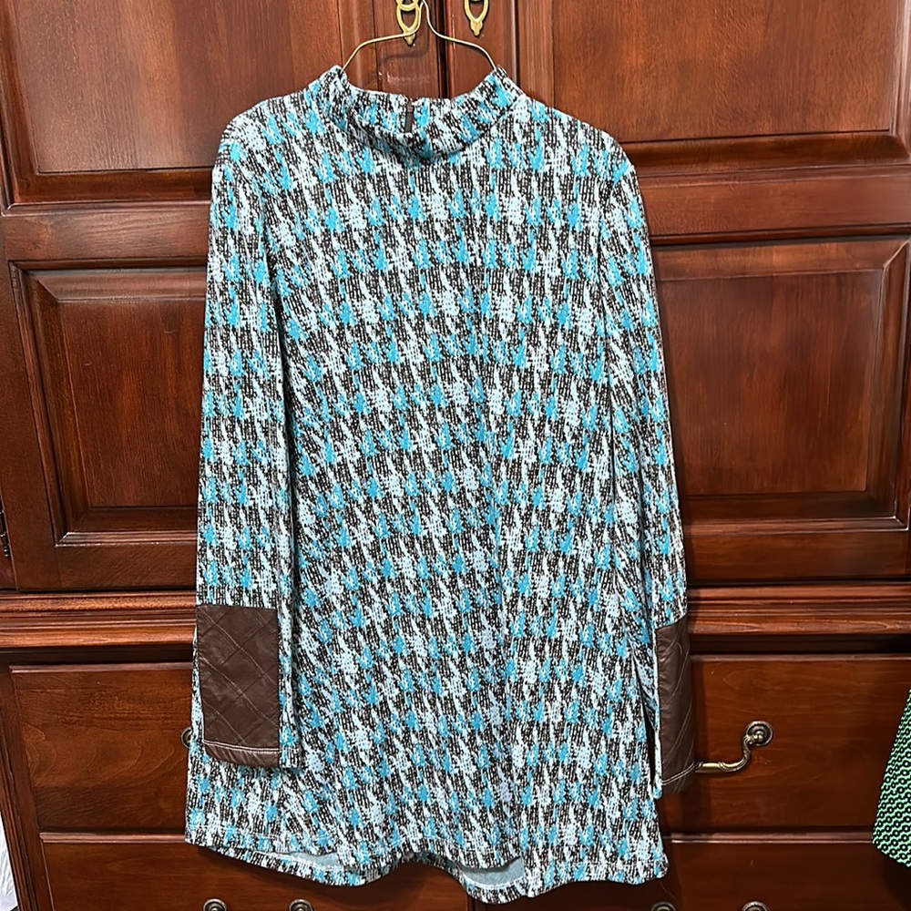 Tyler Boe tunic